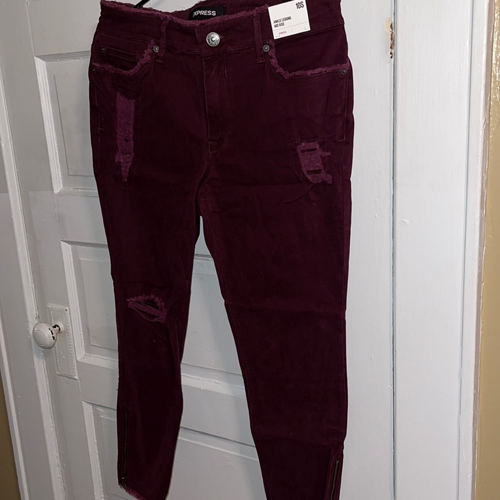 Dark dark burgundy pant with distressed